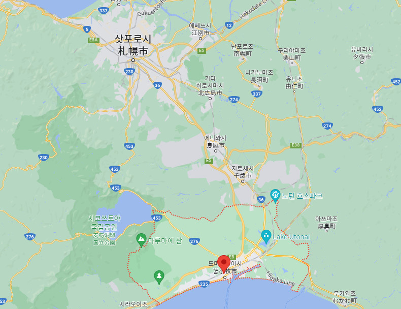 토마코마이와 타루마에산 위치, 삿포로에서 차로 한 시간 가량 걸린다