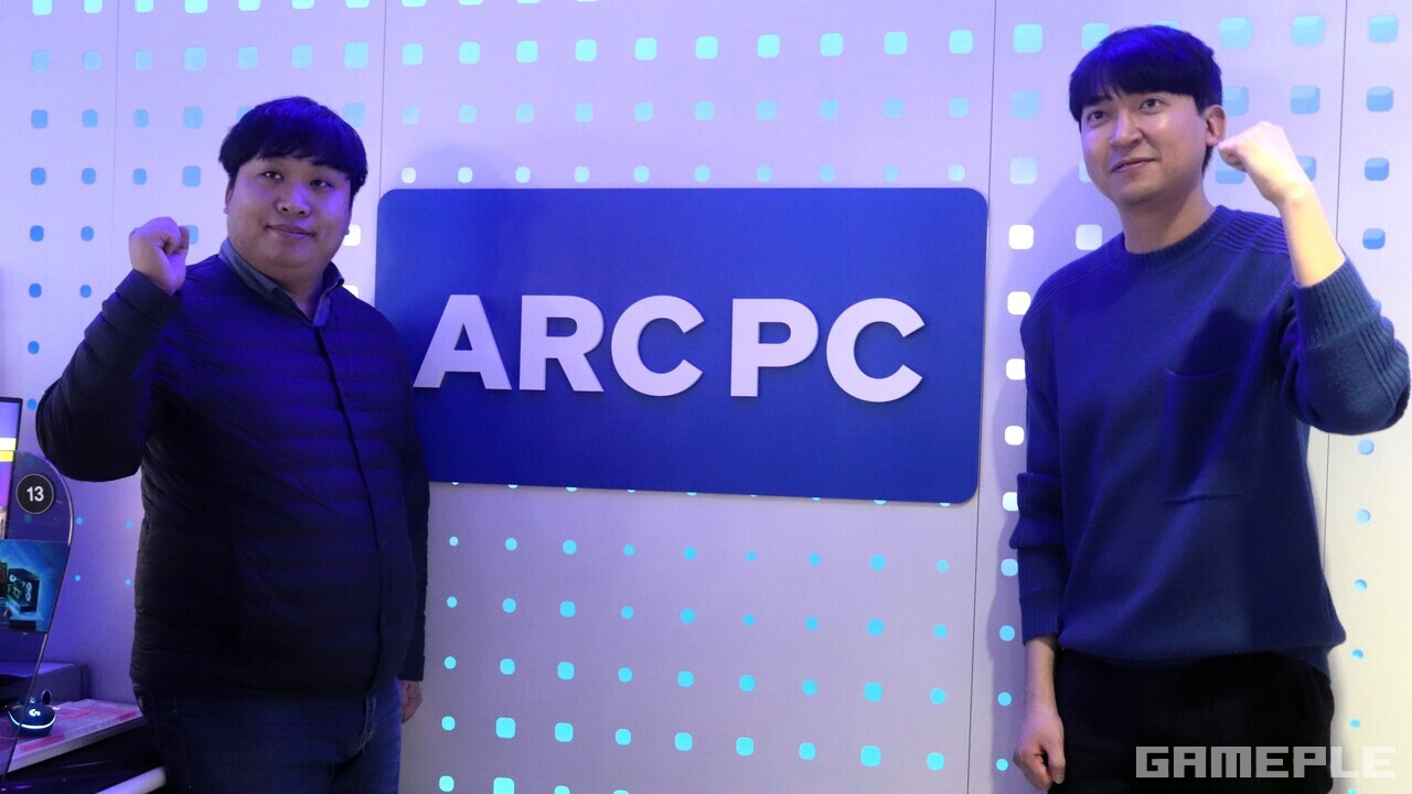 앤유PC방을 서비스하는 비엔엠컴퍼니의 서희원 대표(왼쪽)과 지지큐컴퍼니의 이용수 대표(오른쪽)