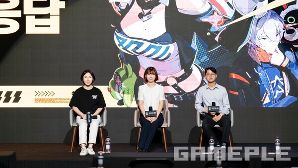 왼쪽부터 호요버스 코리아의 박경미 팀장, 황란 지사장, 이인재 매니저