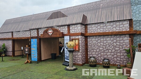 입구부터 낭만이 뿜어져나온 팝업스토어 전경