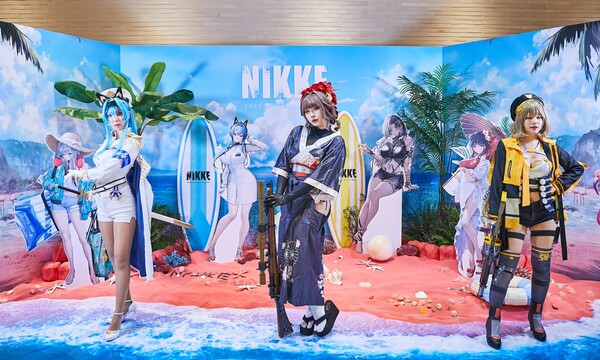 헬름, 사쿠라, 아니스로 분장한 코스어 페이샤, 야살, 희야 님(왼쪽부터)