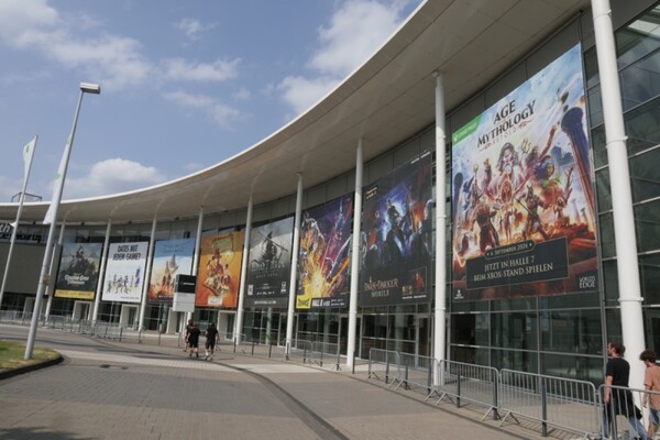 '게임스컴 2024'가 열리는 독일 쾰른에 위치한 쾰른메쎄 입구.