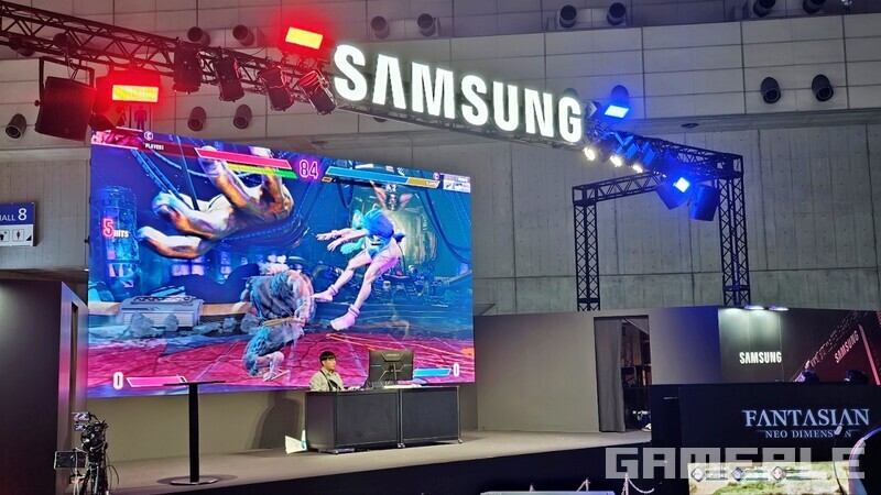 삼성도 신규 SSD 출시를 알리며 대형 부스를 차렸다