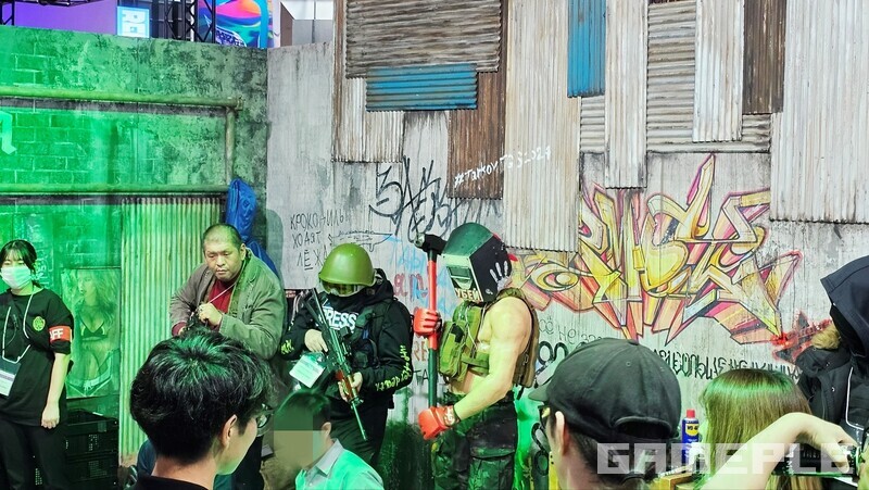 "너에게 굴복하지 않겠다 니키타"