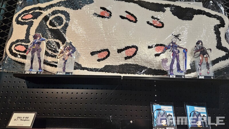 방바닥에 도배하고 싶어지는 디자인