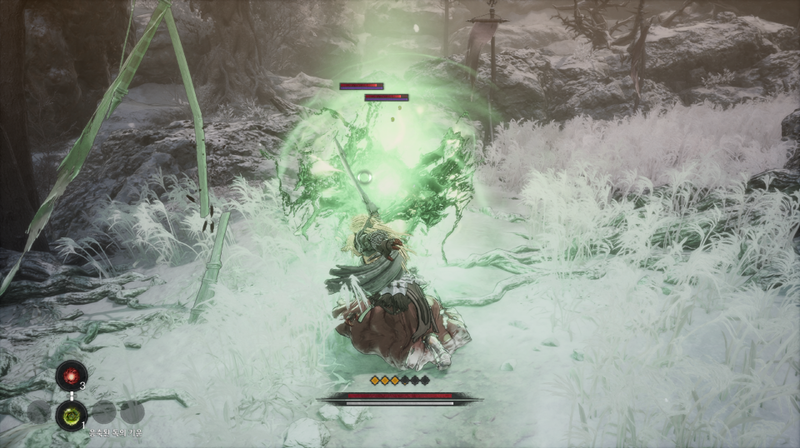  ‘응축된 독의 기운’ 활용해 적과 전투하는 장면