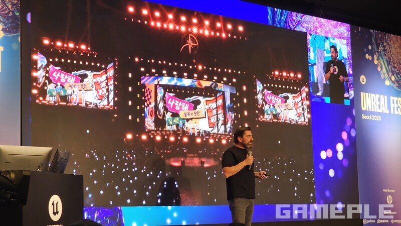 K-컬처와 협업 사례로 '오징어게임'과 버추얼 아이돌 '플레이브'를 예시로 든 빌 클리포드 총괄 부사장